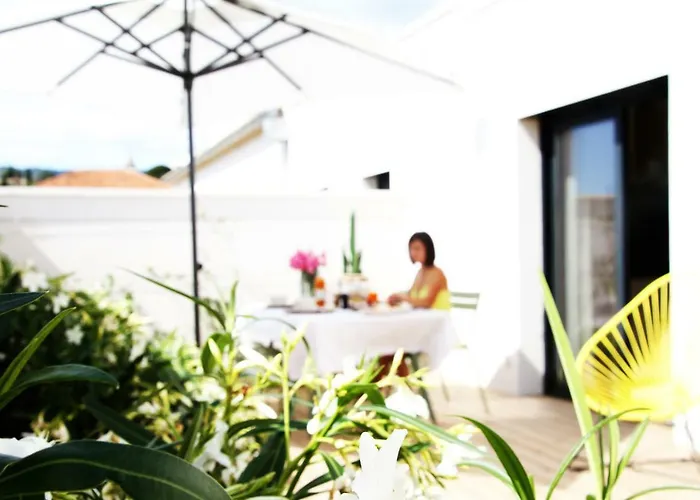 Les Loges En Provence \
